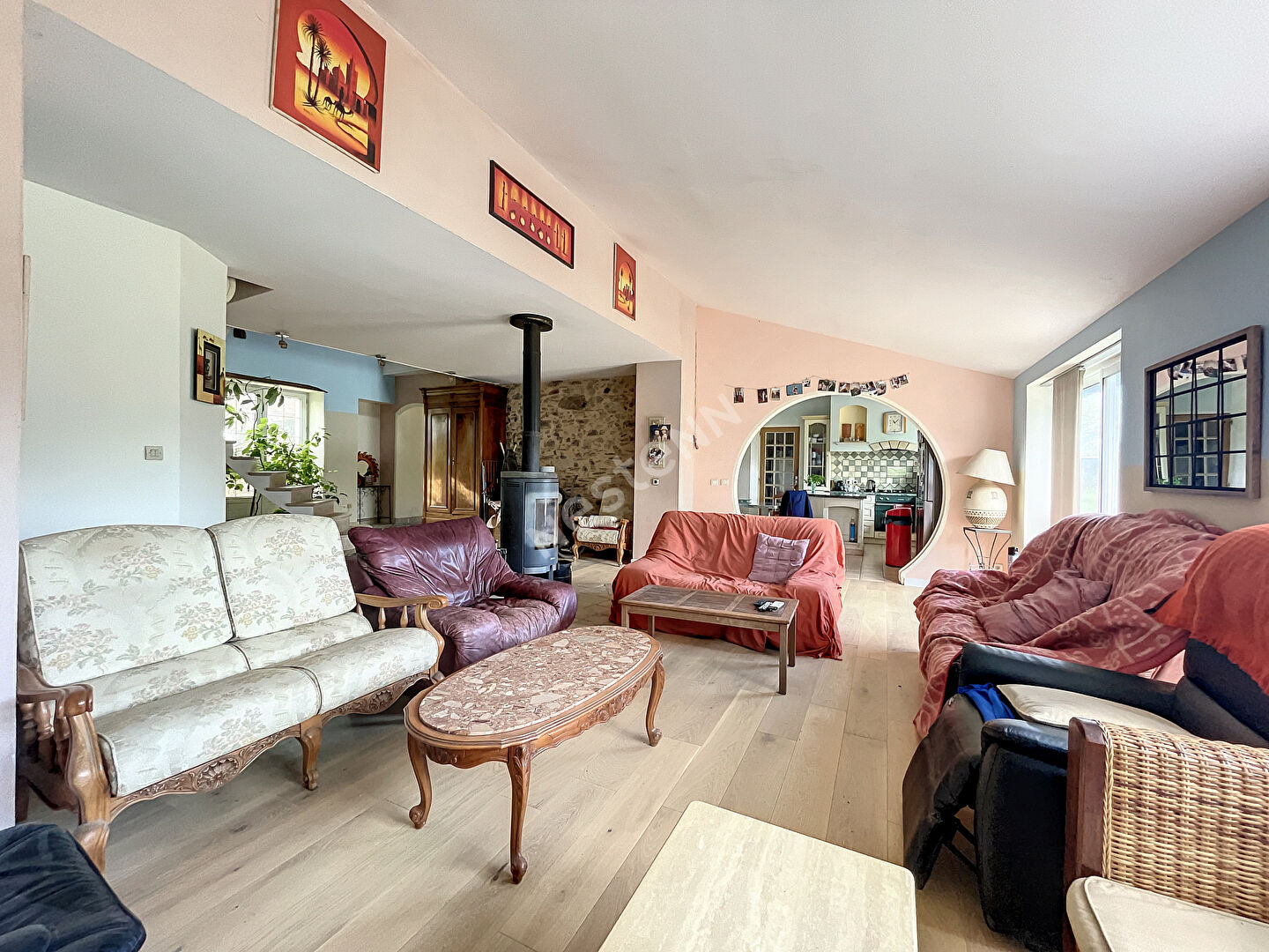 Bien rare, maison de 197 m2 avec 5 chambres a GrezNeuville avec un