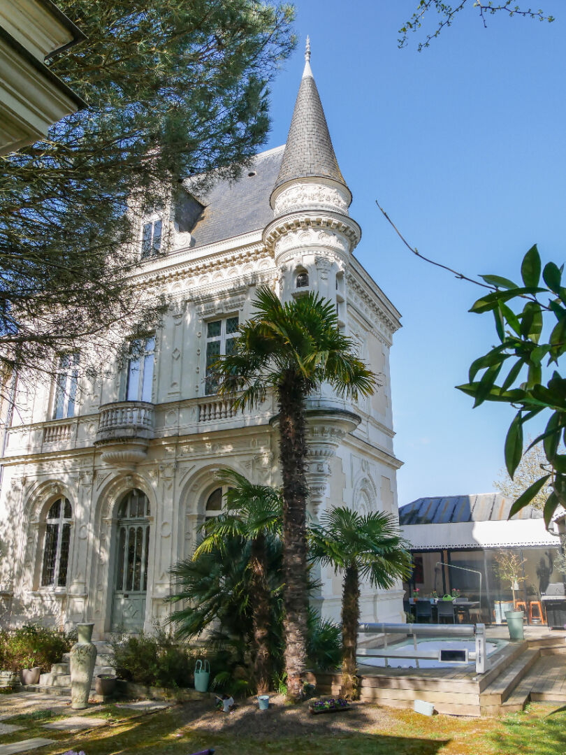 Maison 10 pièces 223 m² · à Angers · 223 m² · 1 345 000 €
