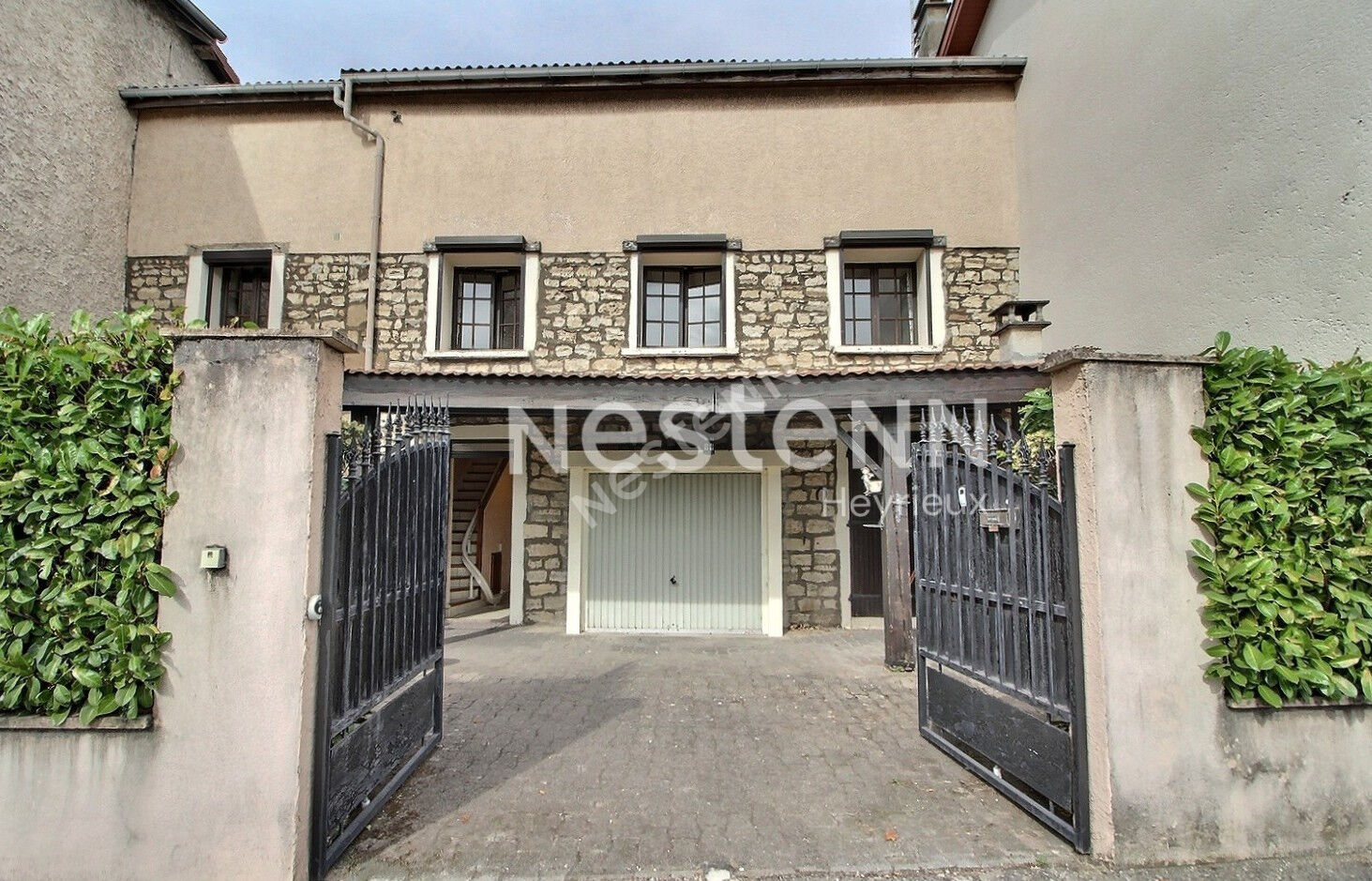 Maison 5 pièces 96 m² · à Heyrieux · 96 m² · 220 000 €