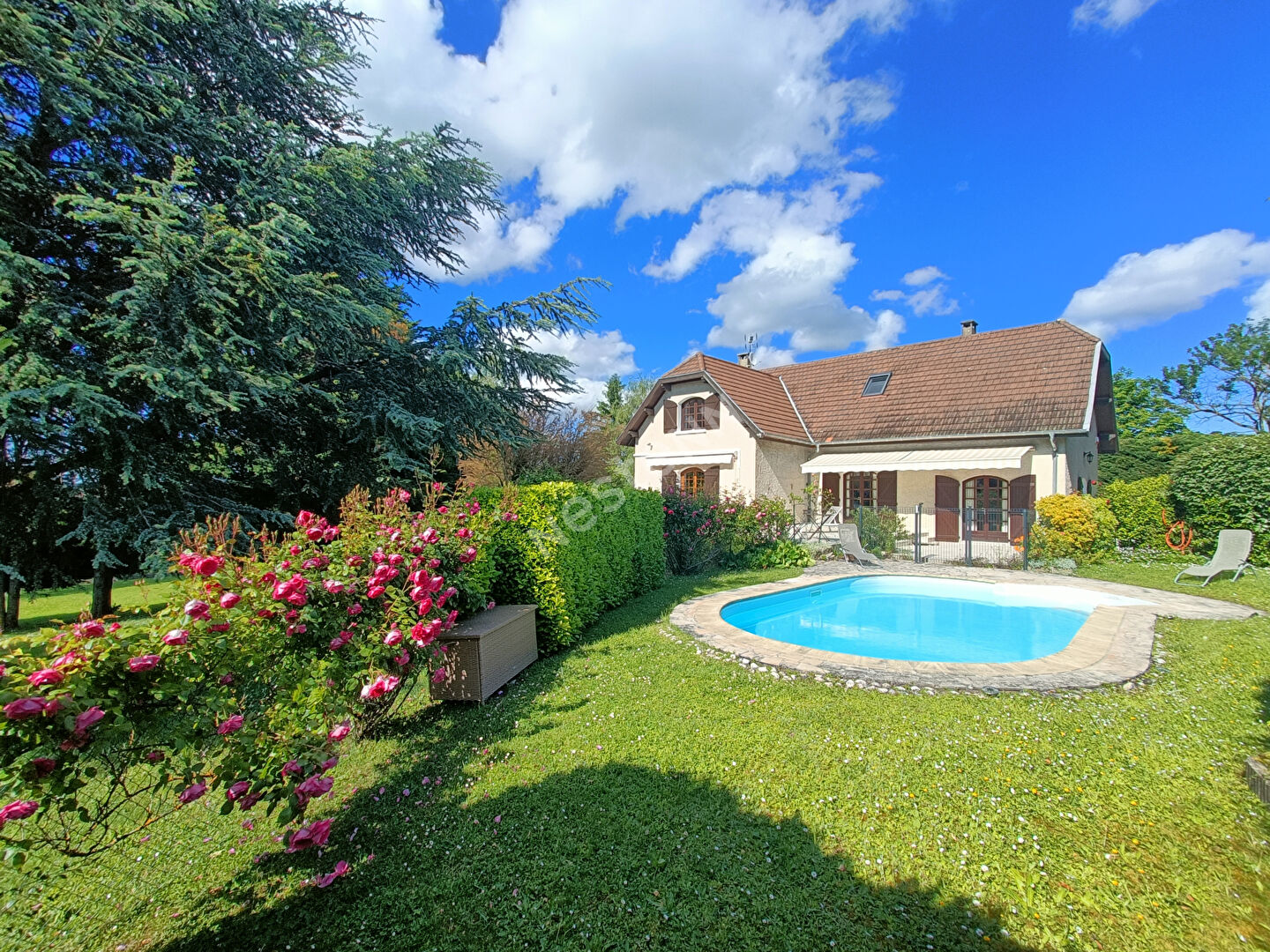 Maison 6 pièces 178 m² · à Valencin · 178 m² · 549 000 €