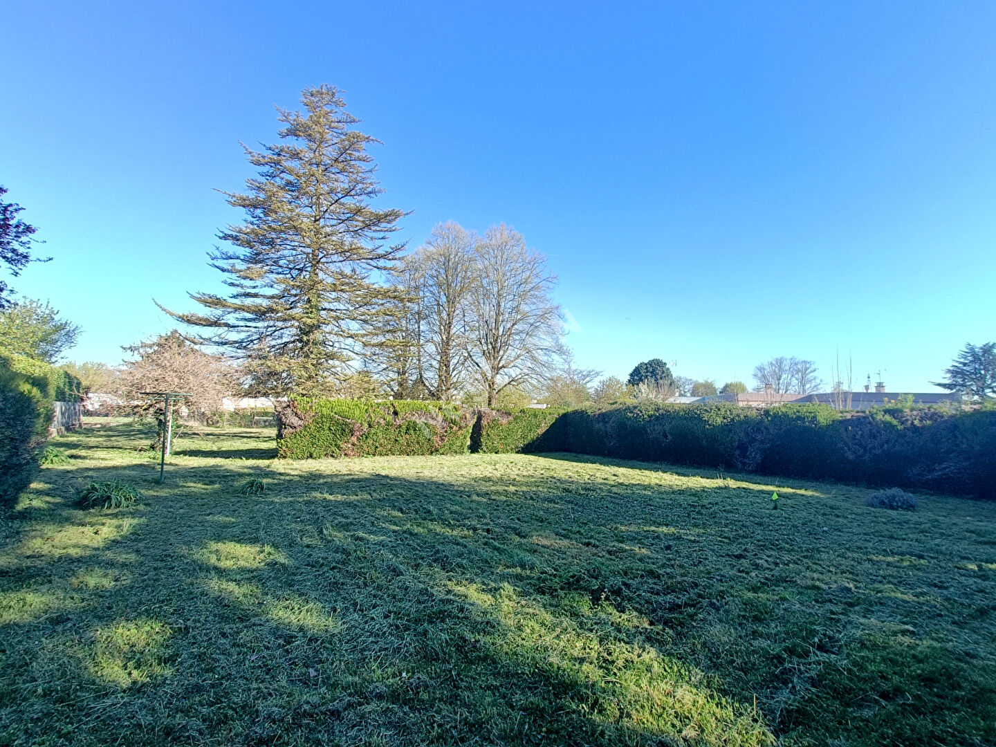 Terrain 1000 m² · à Heyrieux · 1 000 m² · 260 000 €
