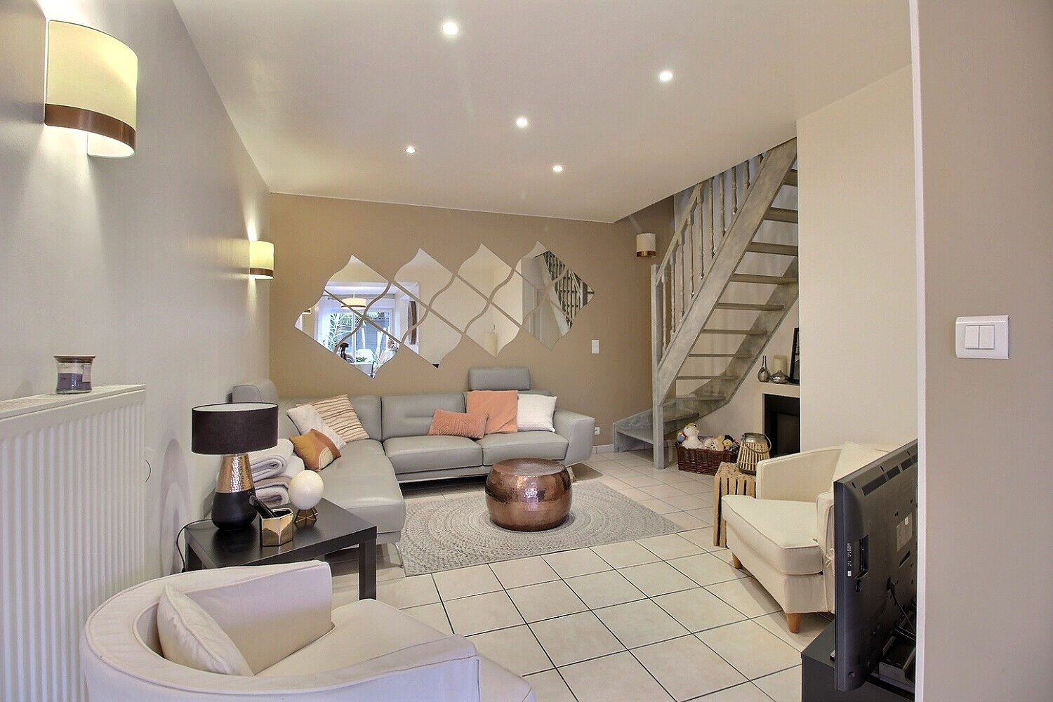 Maison Reims 98 m2 - 2 chambres - Rénovée - Terrasse - Garage -