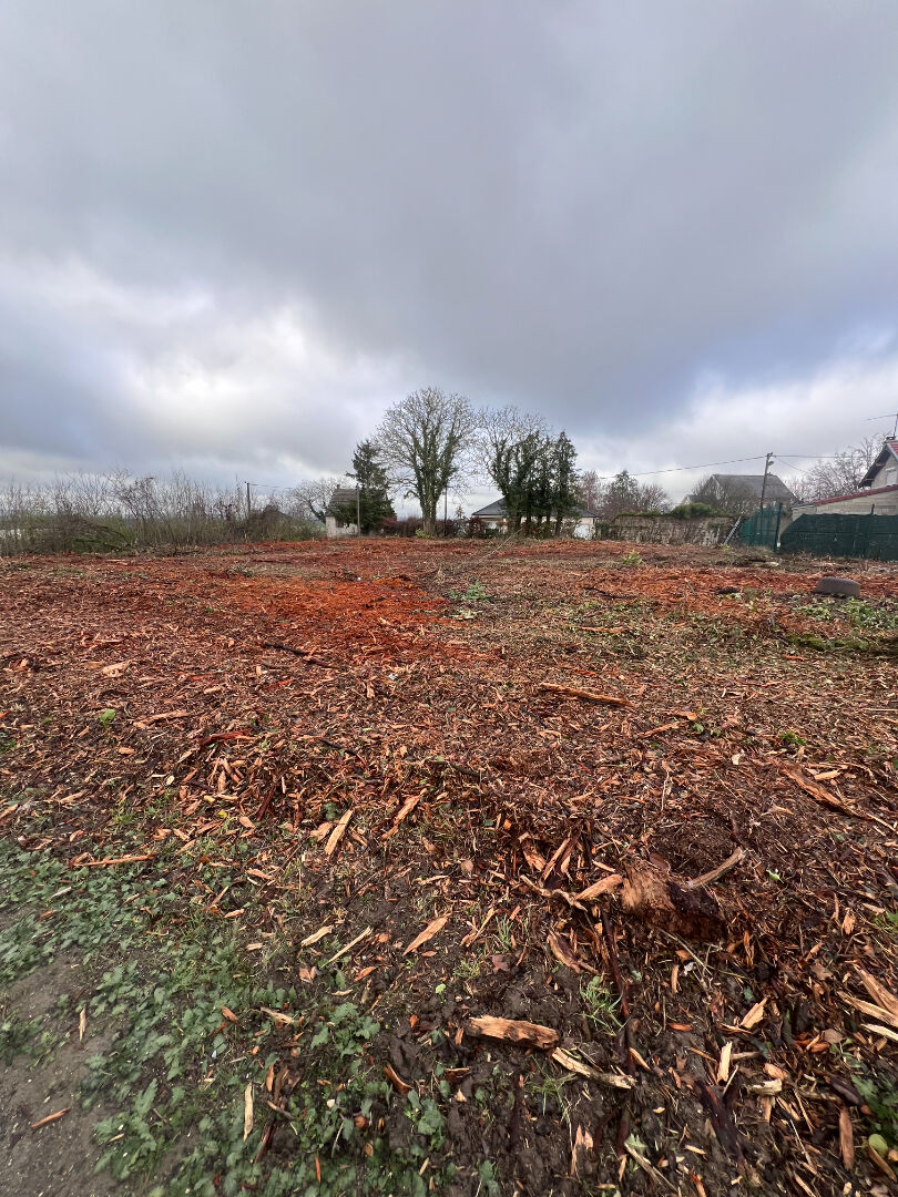 Terrain 745 m² · à Prouvais · 745 m² · 57 150 €