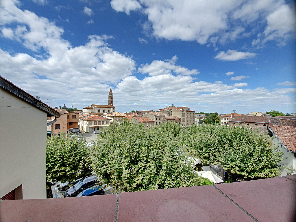 appartement T2 Duplex 43 m2 avec loggia et parking