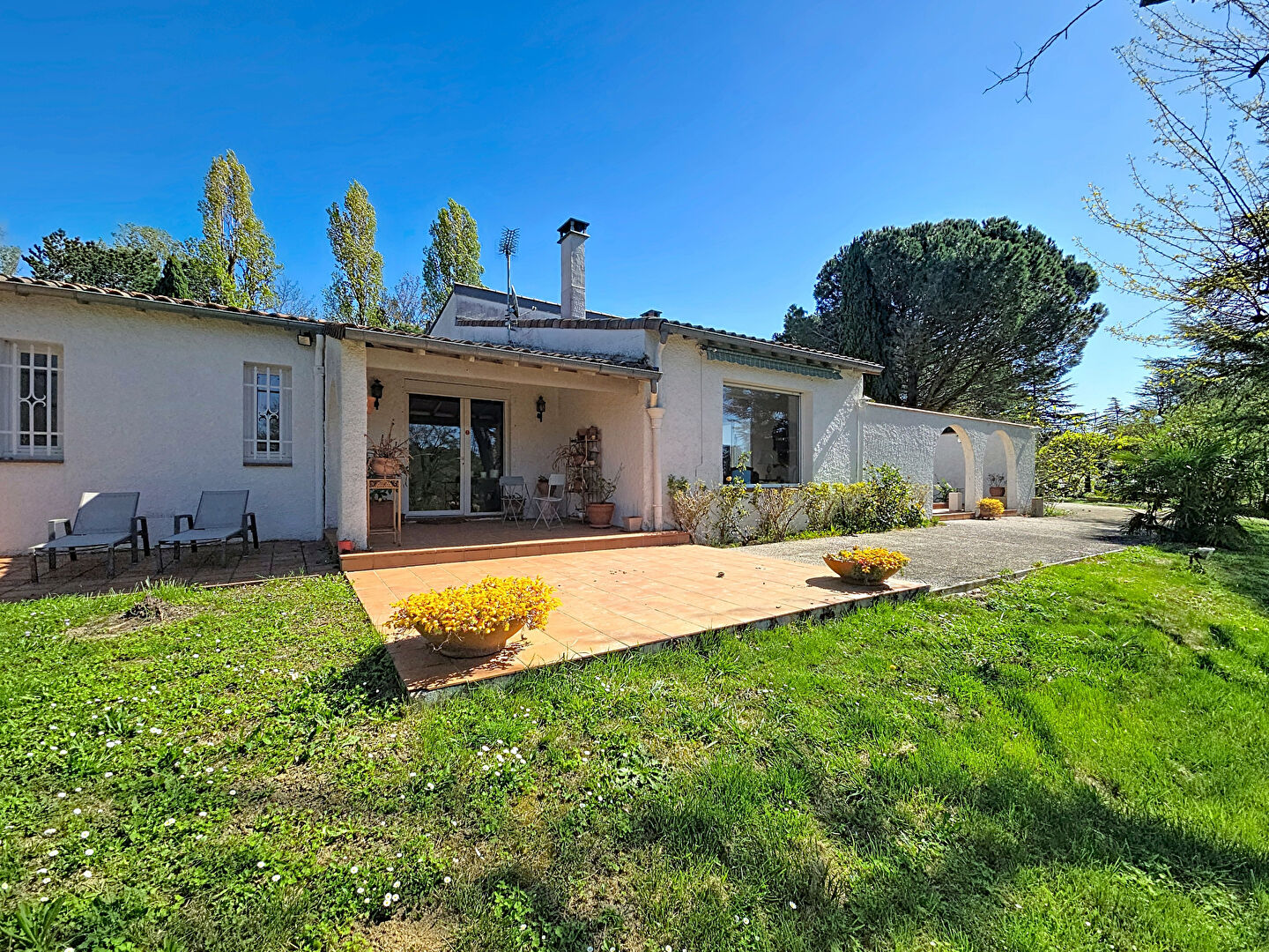 Villa de 250 m² avec parc 3400 m², piscine, résidence sécurisée - Auzeville-Tolosane