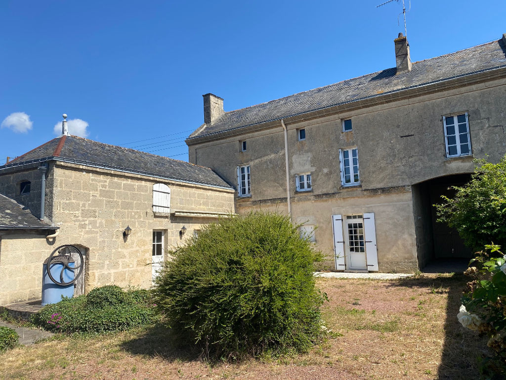 Maison de ville Doue la Fontaine