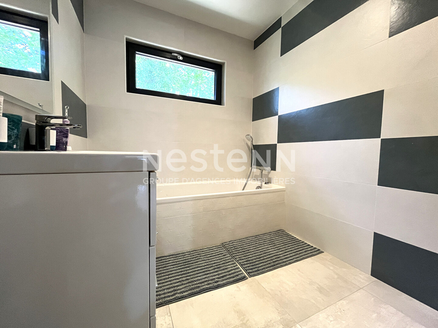 Maison à vendre Monterblanc - Plain pied -135 m² - 4 chambres - 1200 m² de terrain