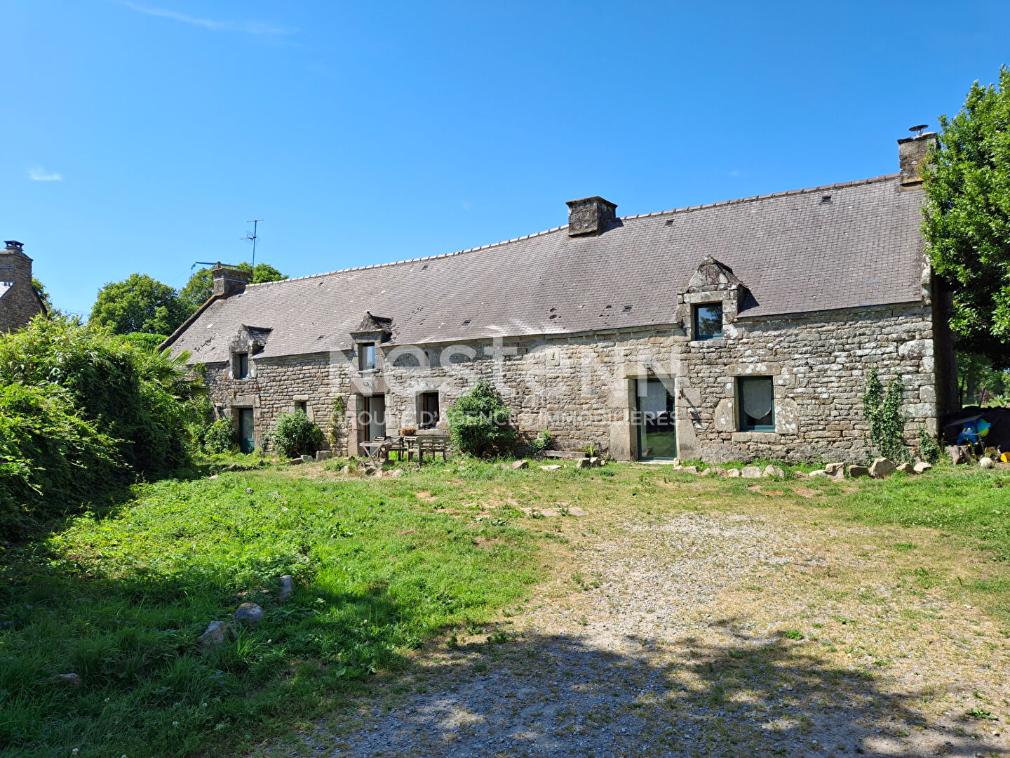 Maison 6 pièces 156 m² · à Plumelec · 156 m² · 311 225 €