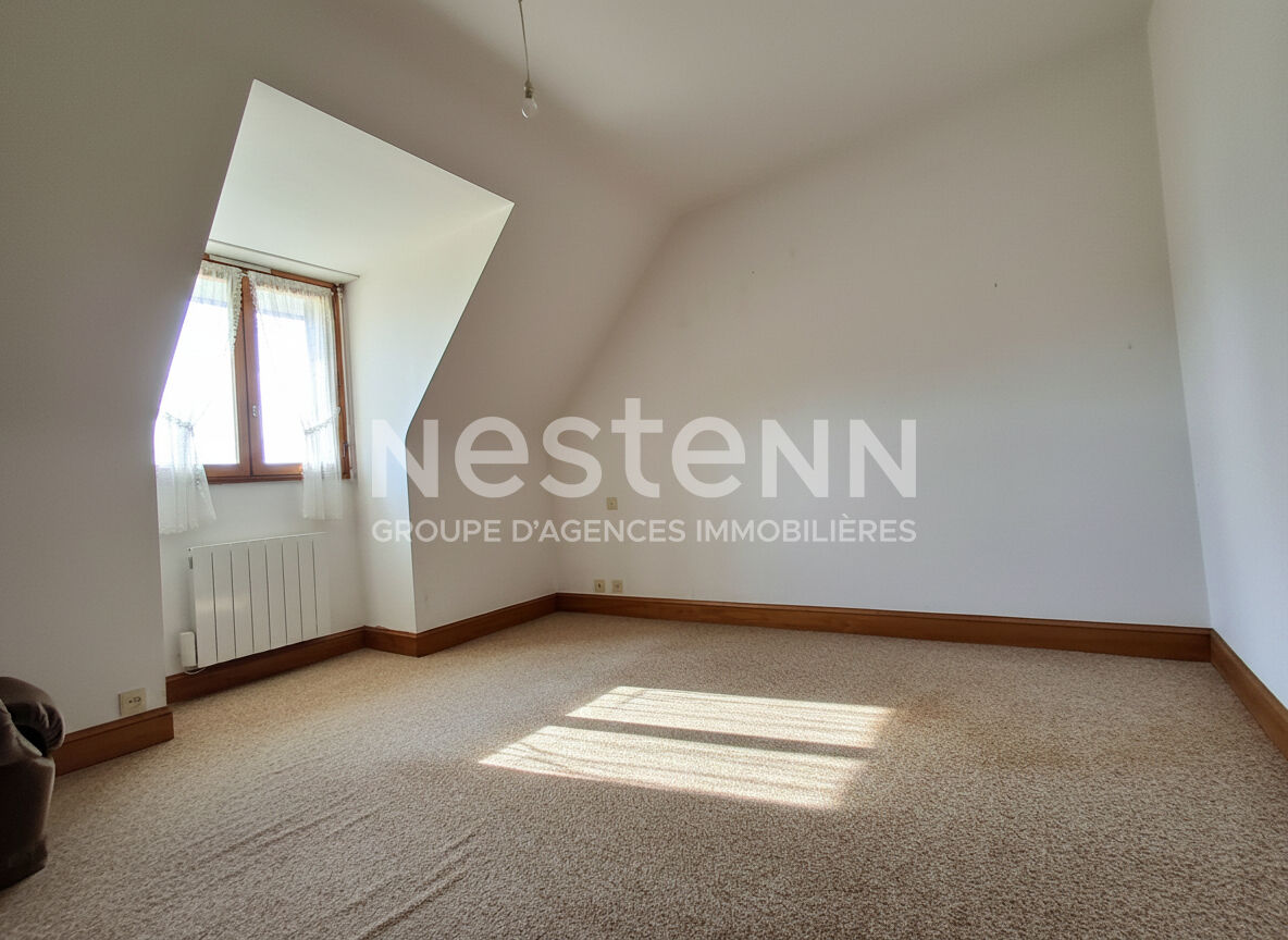 Charmante maison en pierre à vendre de 129 m² sur un terrain constructible de 2 700 m² / Morbihan / Bretagne