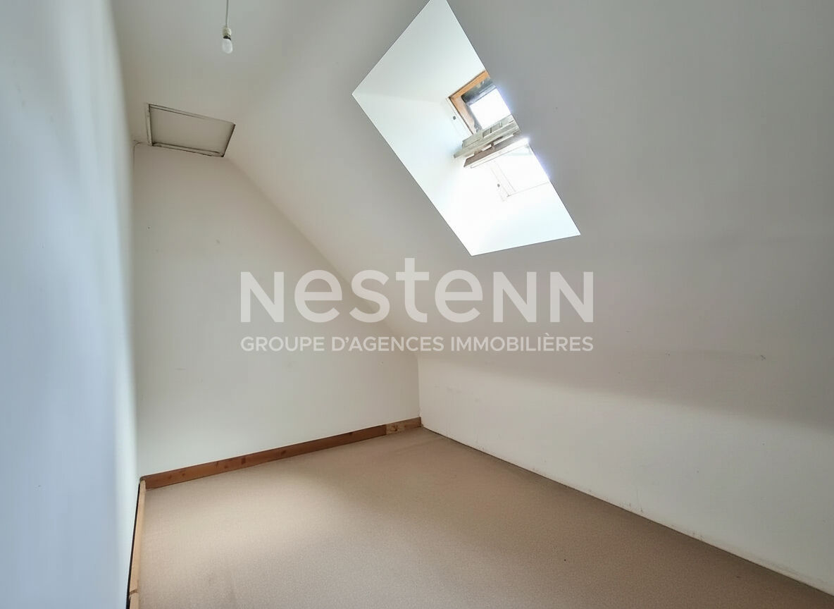 Charmante maison en pierre à vendre de 129 m² sur un terrain constructible de 2 700 m² / Morbihan / Bretagne