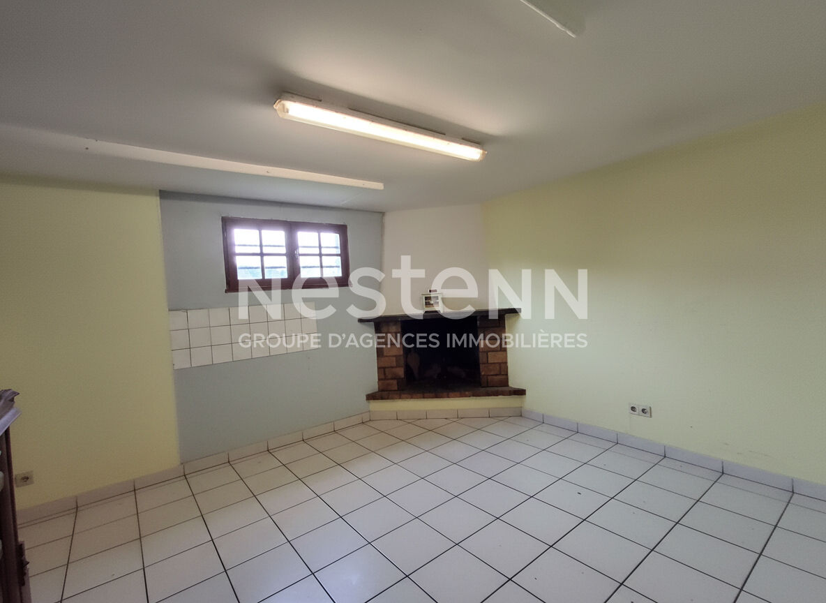 Charmante maison en pierre à vendre de 129 m² sur un terrain constructible de 2 700 m² / Morbihan / Bretagne