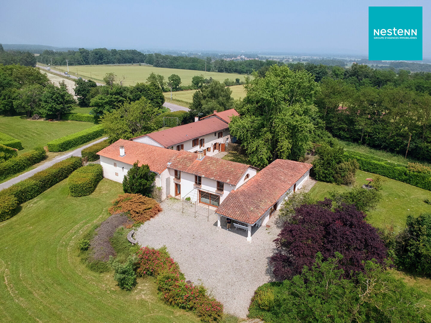 Maison 15 pièces 280 m² · à Montrond les Bains · 280 m² · 499 000 €
