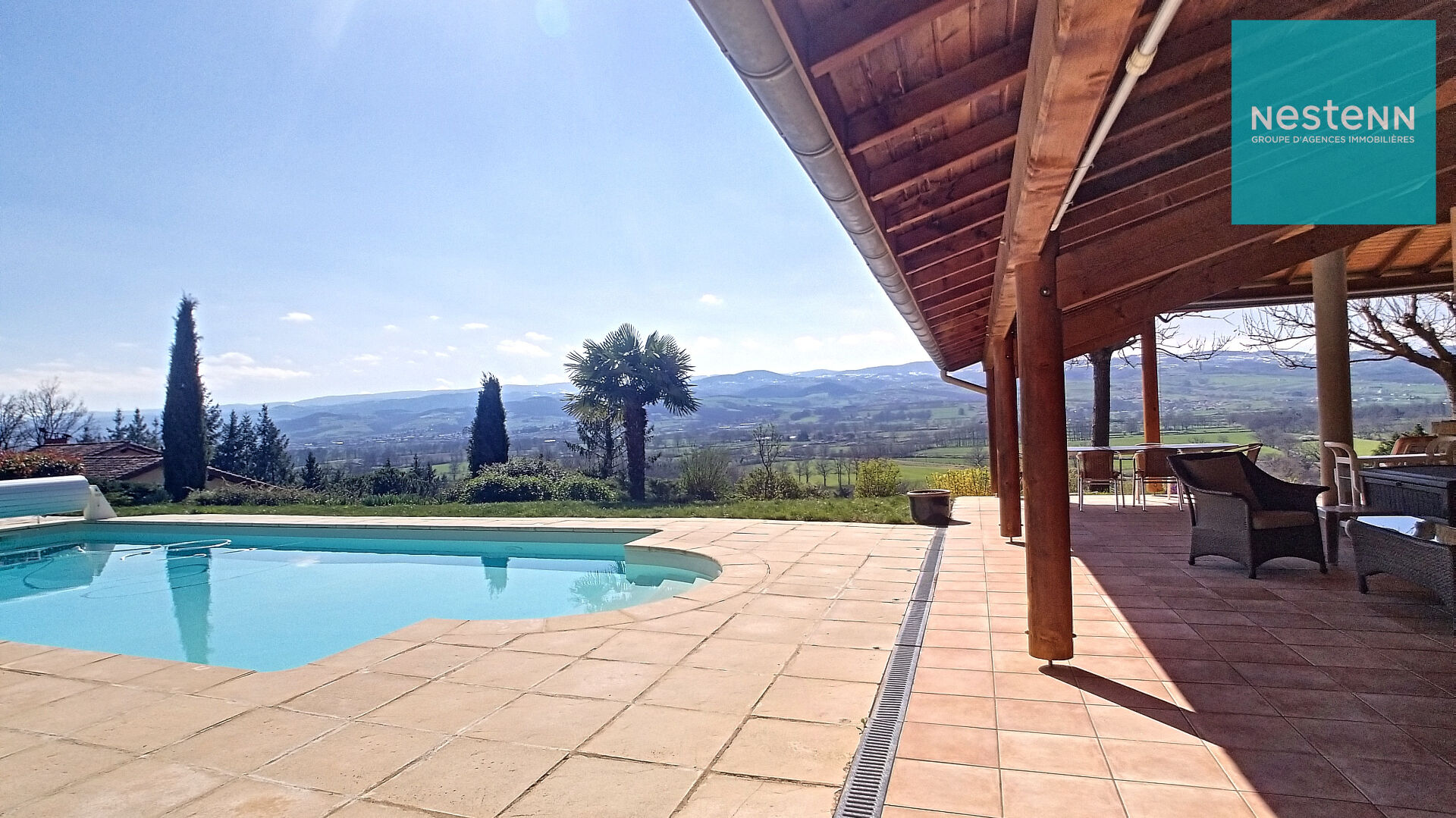 PROPRIETE CHALAIN D'UZORE - 5 pièces - Vue panoramique - 10 MIN MONTBRISON 42600