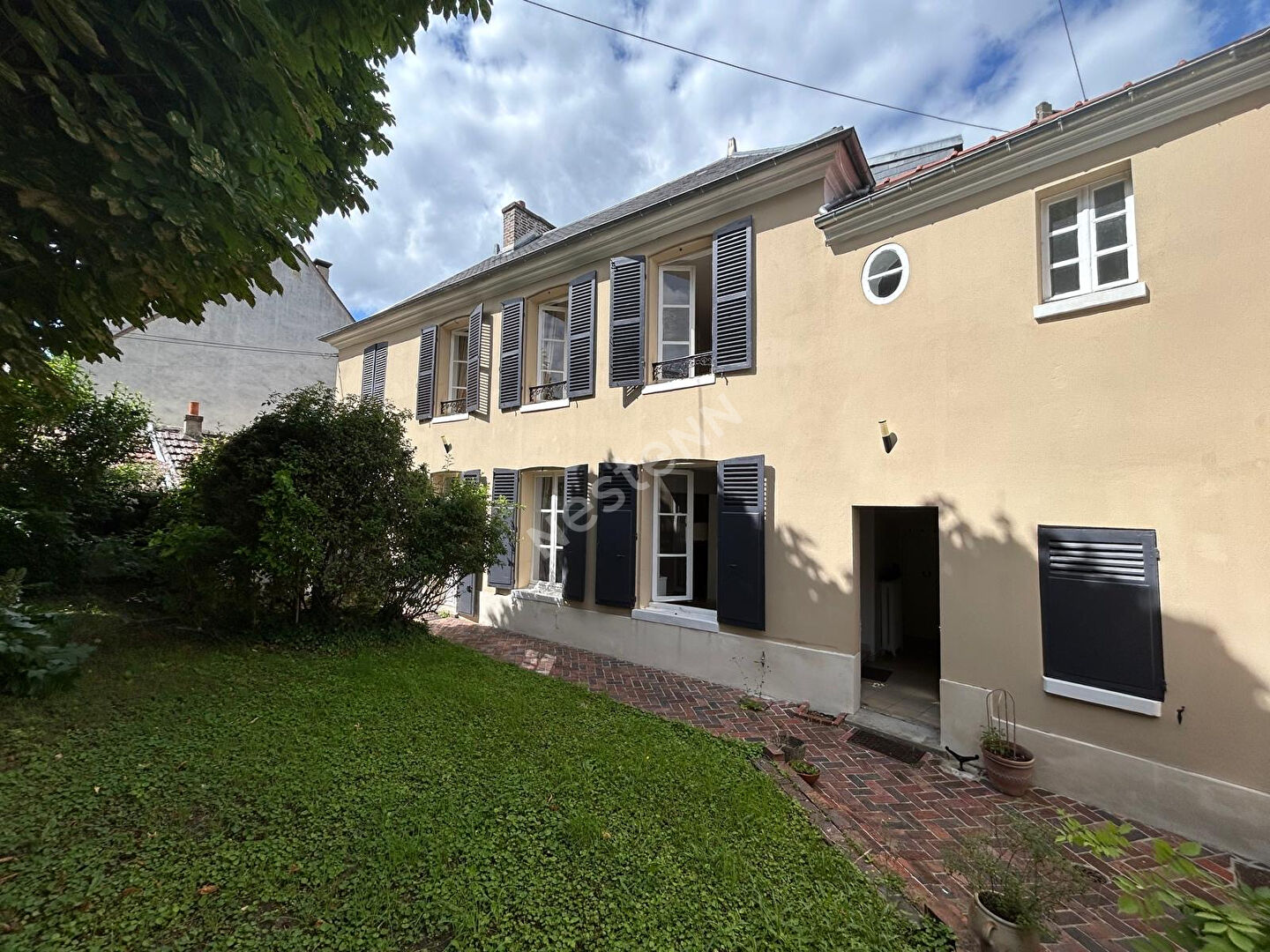 Maison 8 pièces 196 m² · à Pontoise · 196 m² · 549 000 €