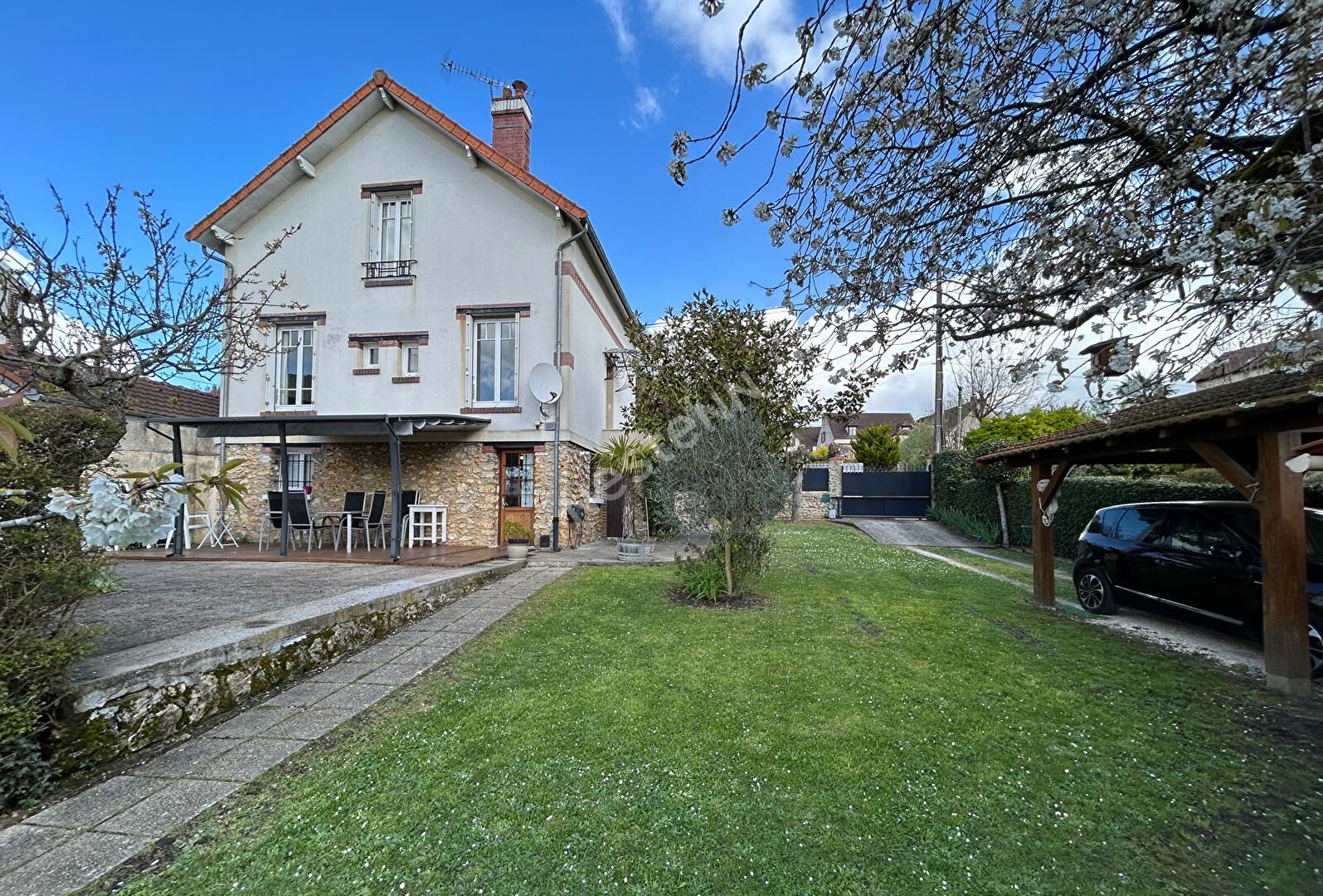 Maison 5 pièces 145 m² · à Pontoise · 145 m² · 518 400 €