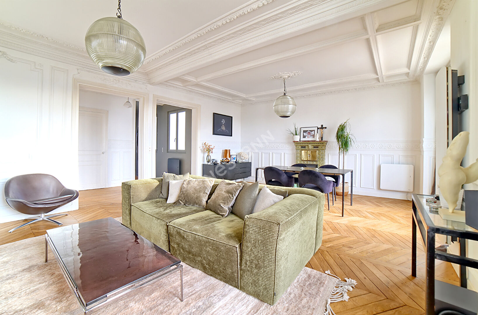 Hôtel de ville  4 Pièces  95 m² avec 2 Balcons