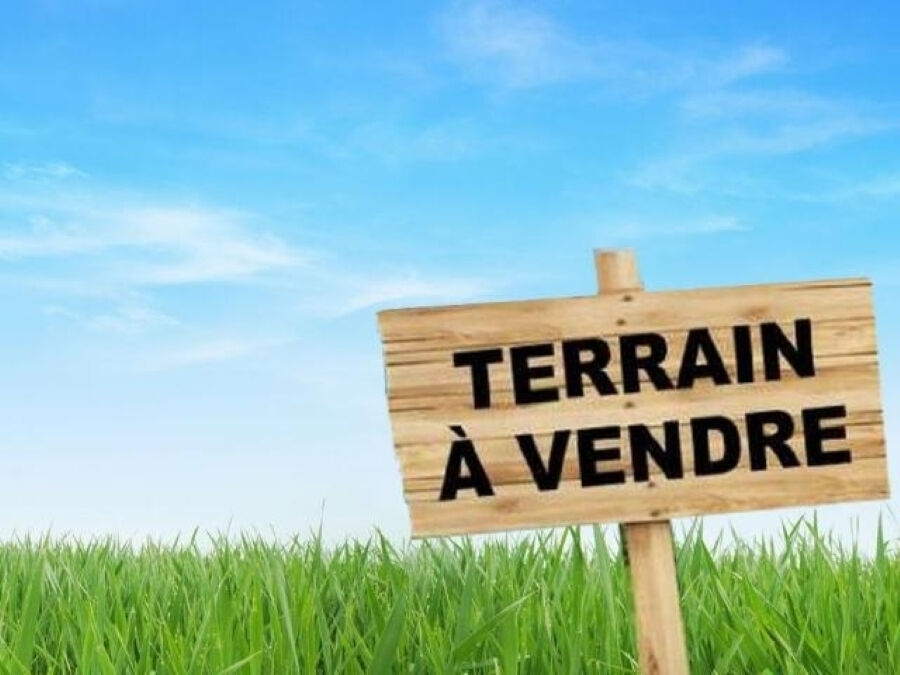 Terrain à bâtir 570m² à Saint Avertin, environnement calme et résidentiel · 204 000 €