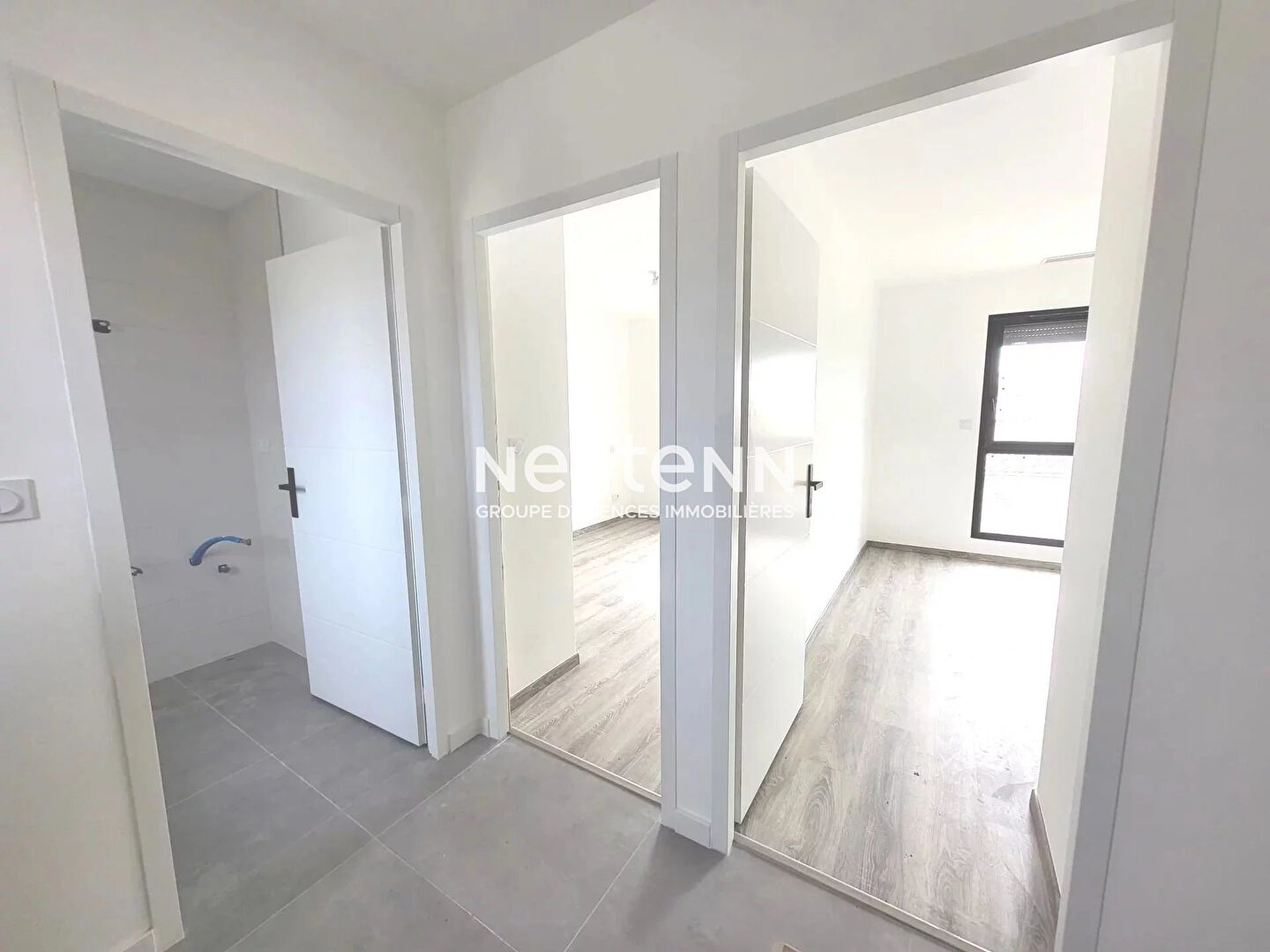 A VENDRE - PINS-JUSTARET -  Villa  de Type 5  de 113 m²  - entièrement neuve