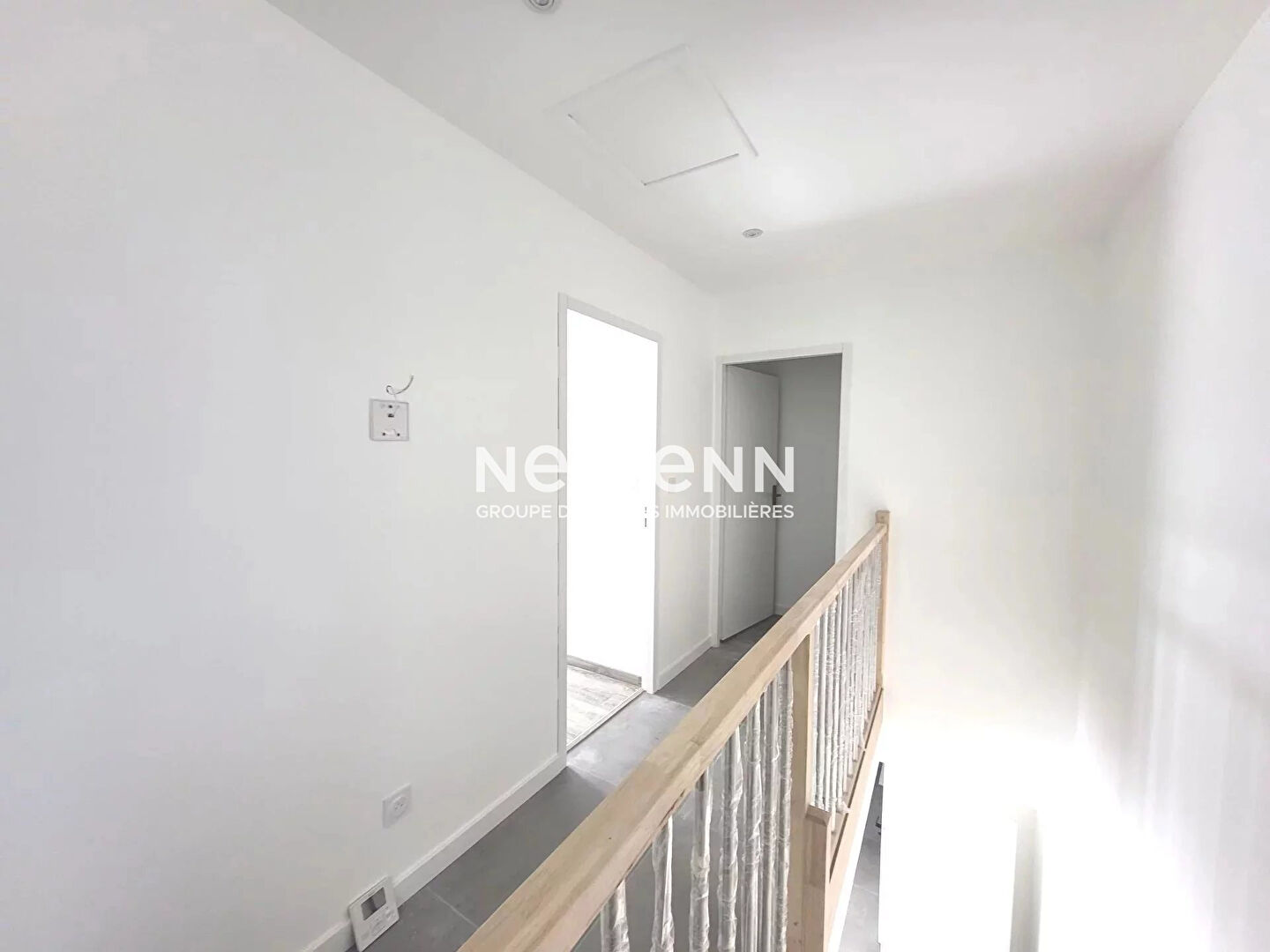 A VENDRE - PINS-JUSTARET -  Villa  de Type 5  de 113 m²  - entièrement neuve