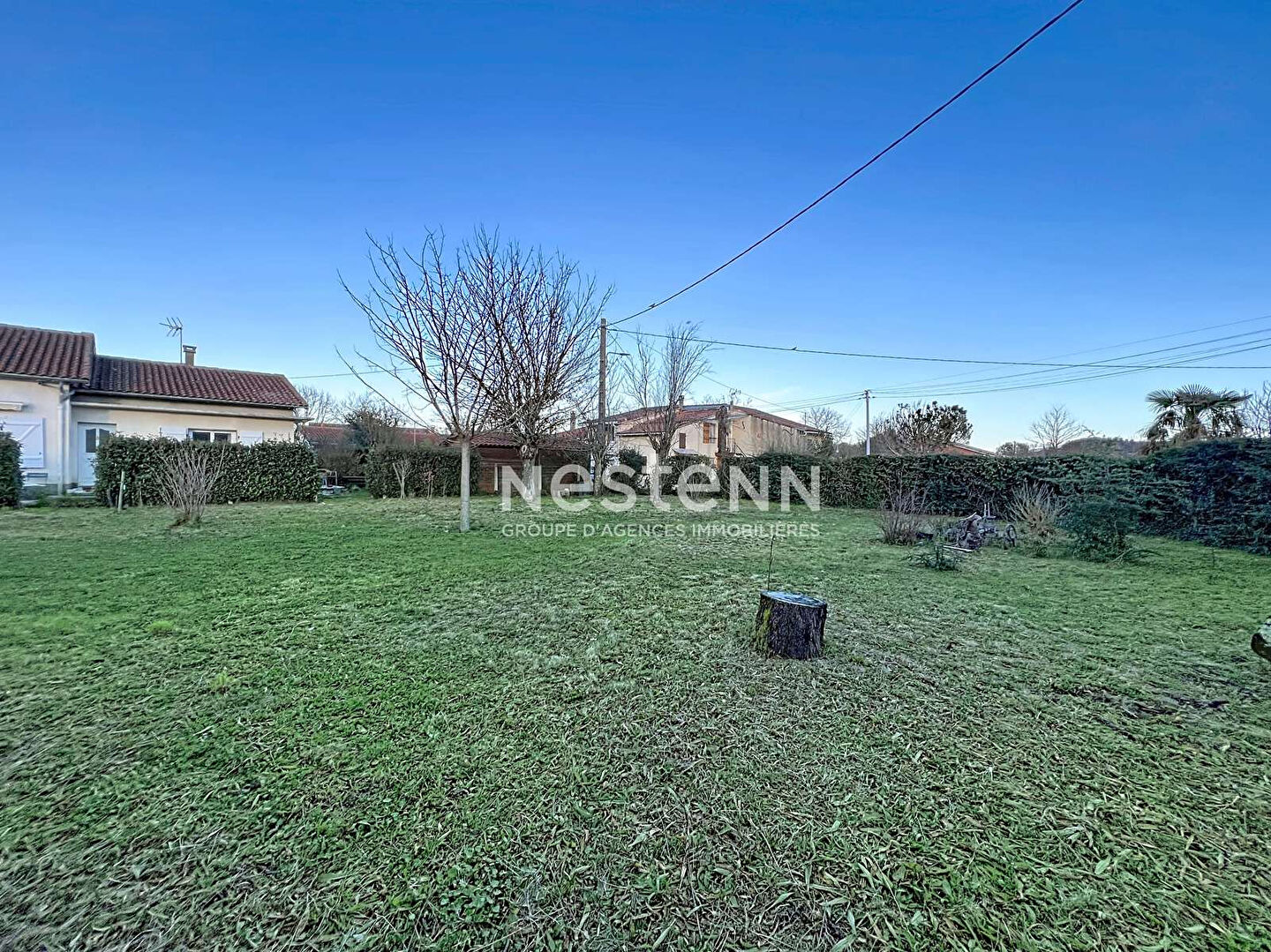 A VENDRE - MAUZAC - Terrain constructible de 497m² · 76 500 €