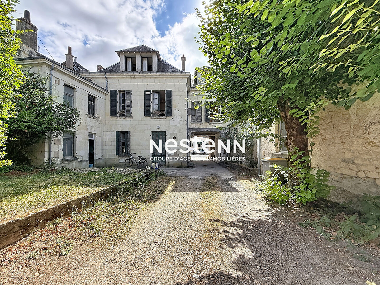 Immeuble 20 pièces 457 m² · à Sainte Maure de Touraine · 457 m² · 399 900 €
