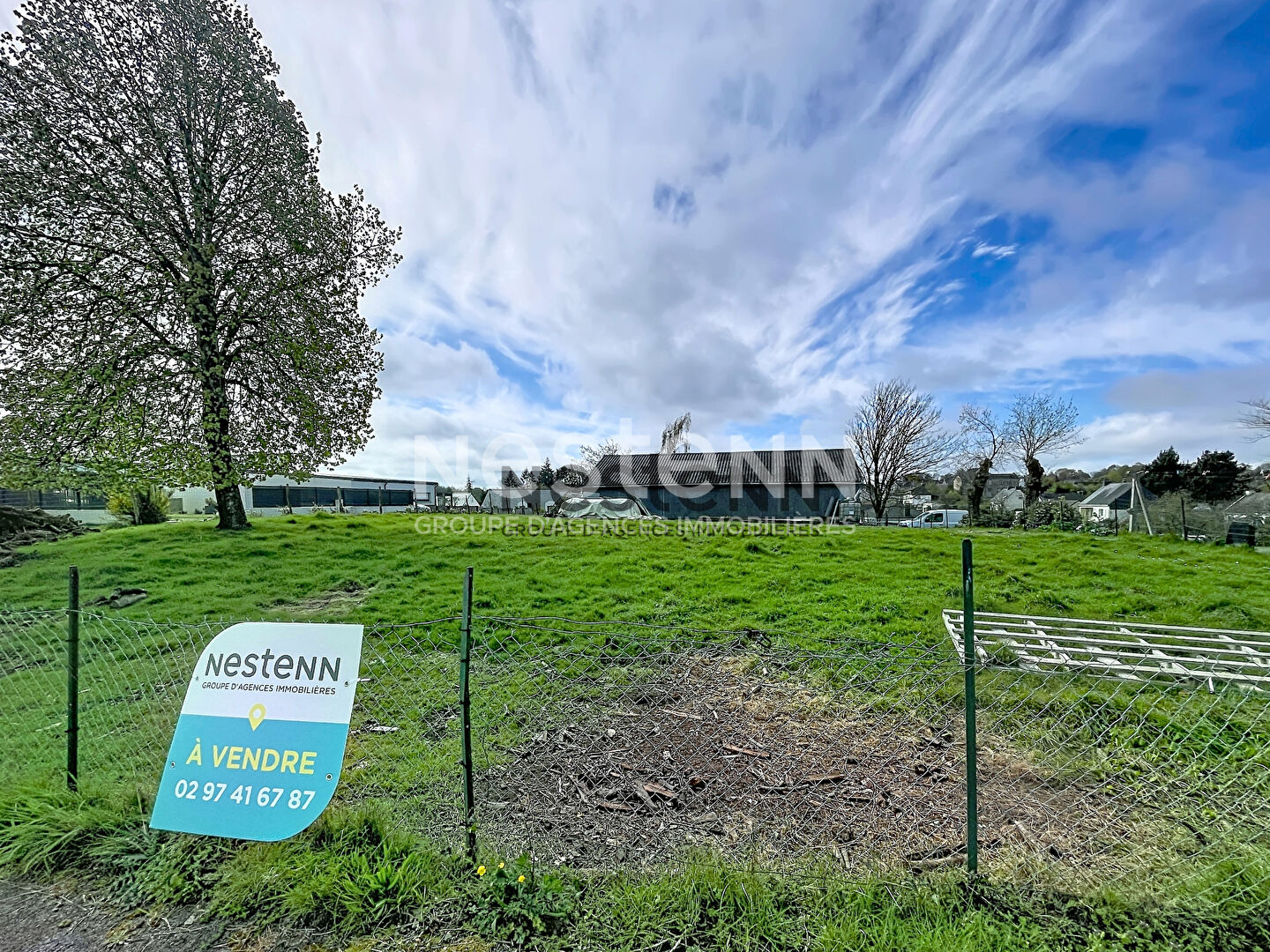 À vendre terrain constructible d'environ 650 m² au coeur de Marzan