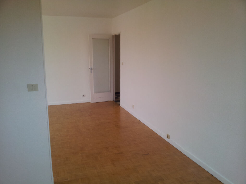 Location appartement 4 pieces (85 m2) a TALENCE