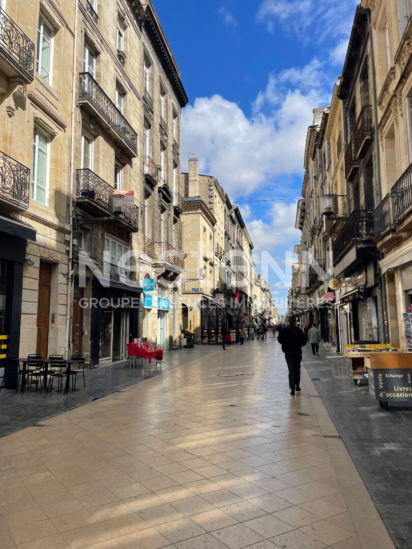 Local commercial 72 m² · à Bordeaux · 72 m² · 254 840 €