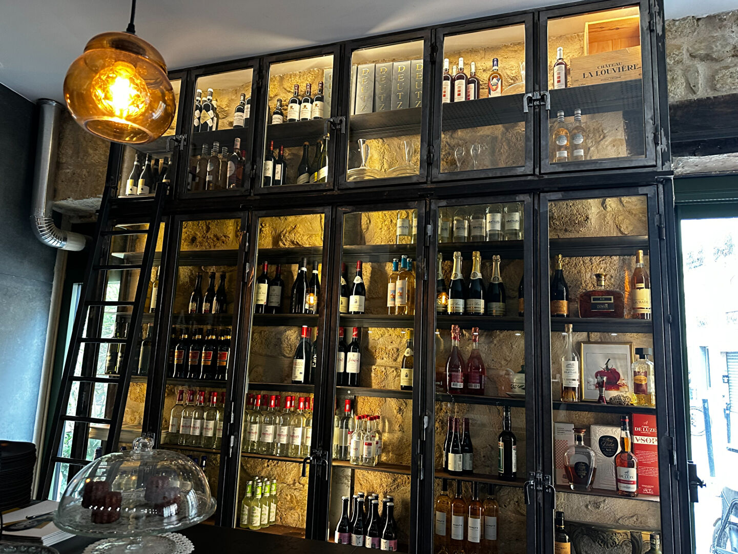 Local commercial 75 m² · à Bordeaux · 75 m² · 185 000 €