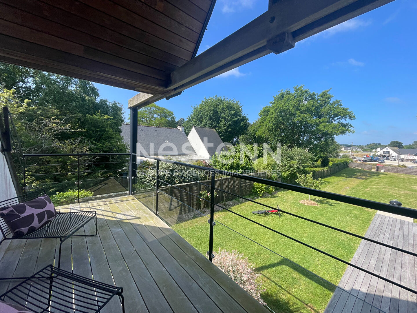 Maison de Prestige à Vendre au Tour du Parc