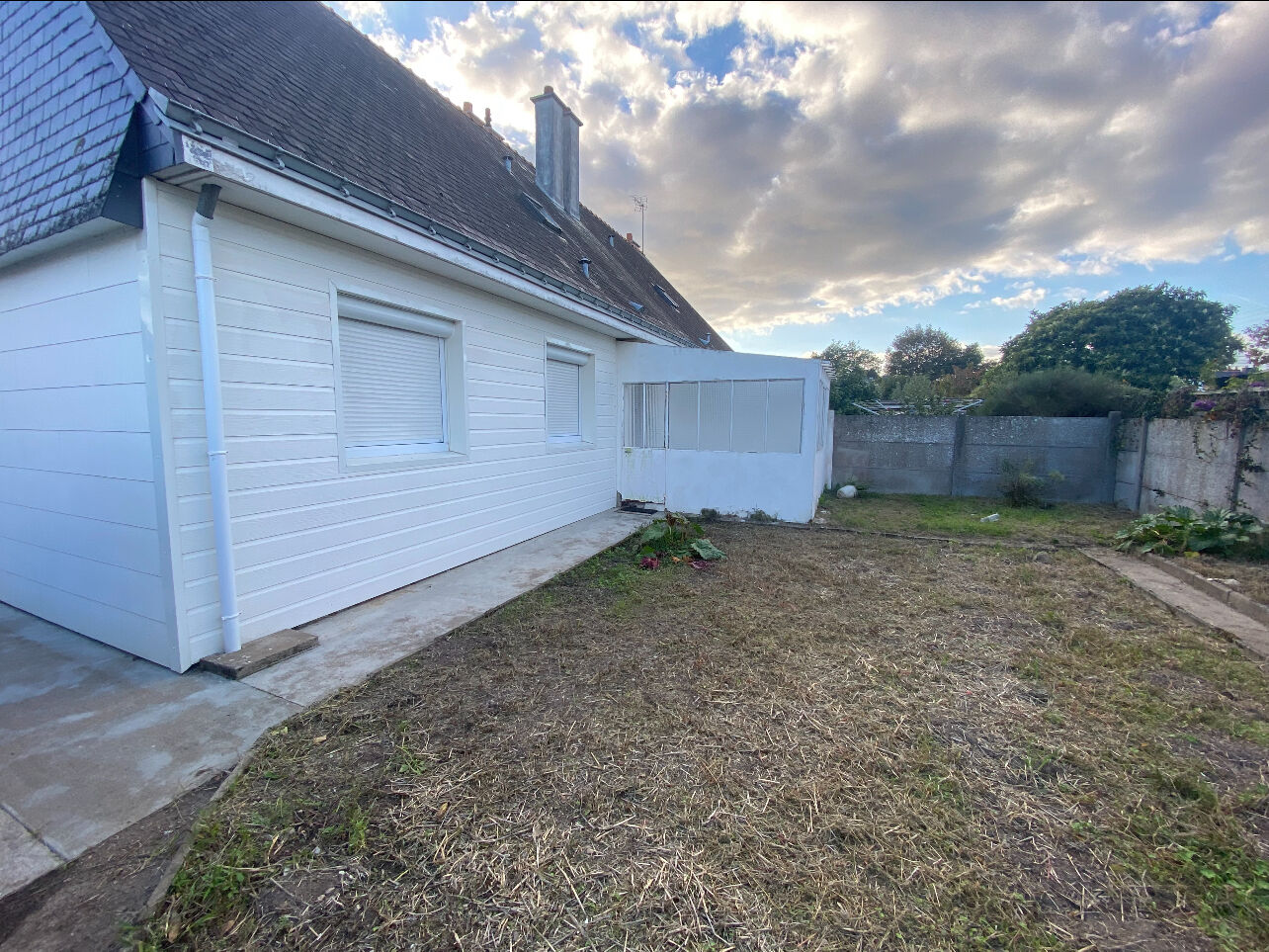 Maison familiale au coeur du bourg de l'Immaculée, Saint-Nazaire - Garage et jardin