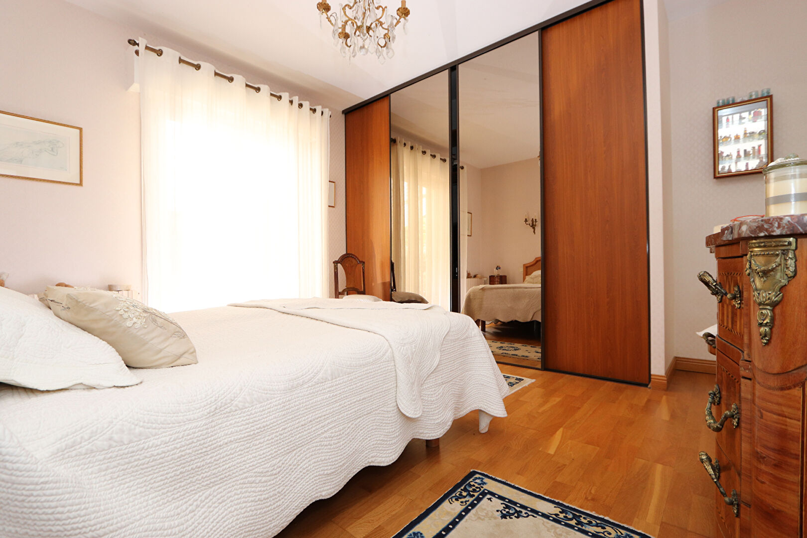 Vaste propriété de 225m² habitables sur terrain de 1919 m² arboré et paysagé - 5 chambres