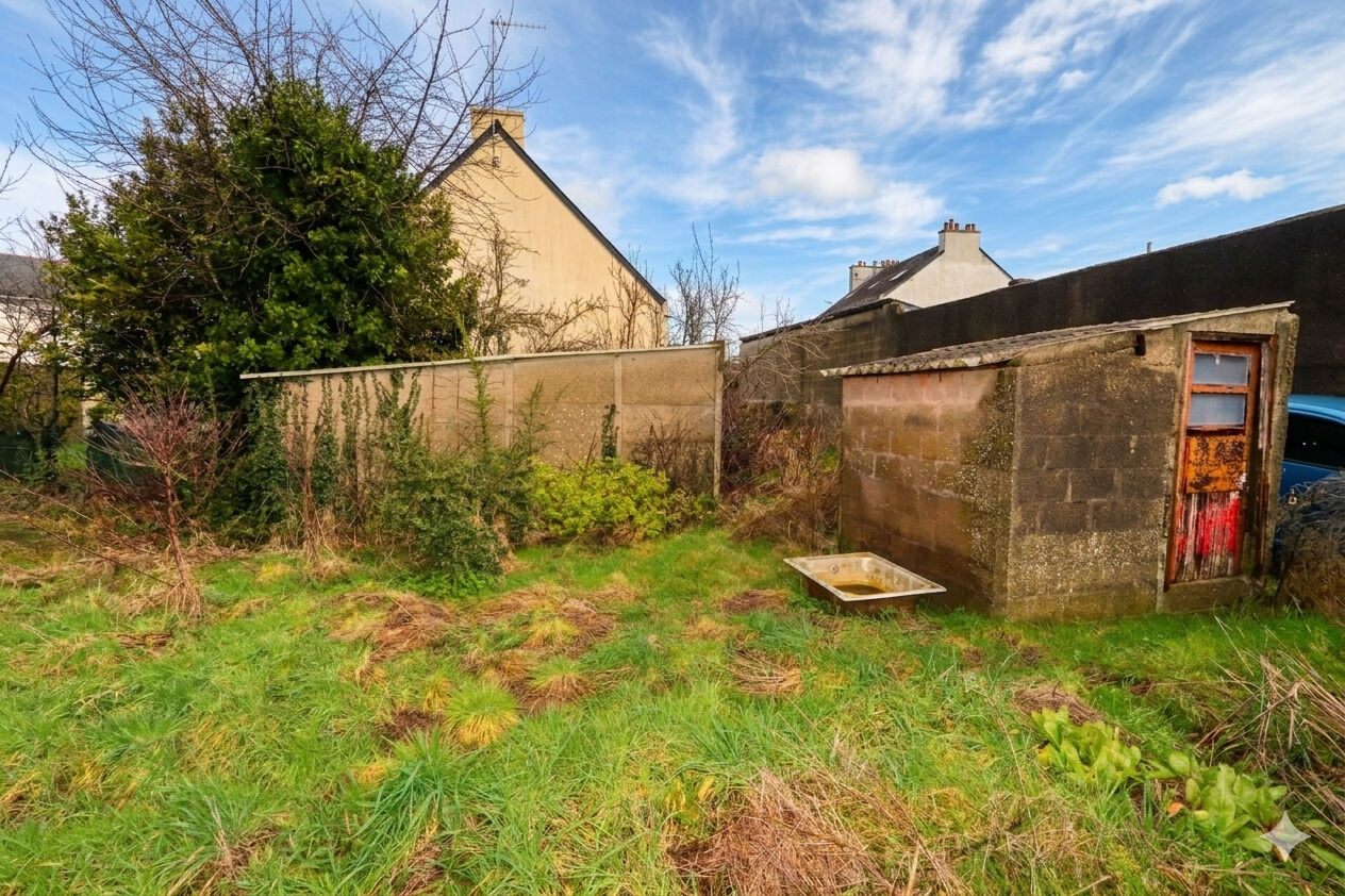Terrain constructible de 188 m², libre de constructeur à Saint Nazaire · 50 900 €
