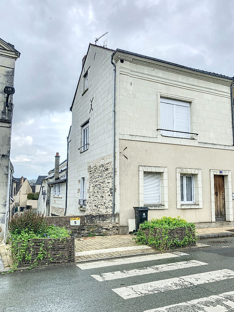 Immeuble 8 pièces 130 m² · à Les Ponts de Ce · 130 m² · 325 000 €