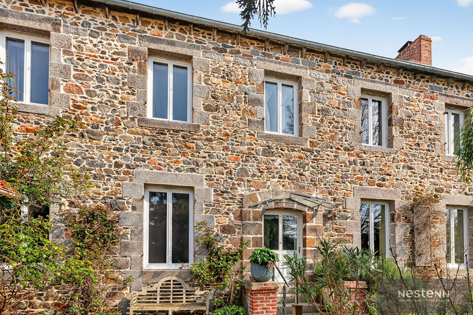 Bâtisse de Caractère aux Grèves de Langueux à vendre  : Ancienne École de 1895 !