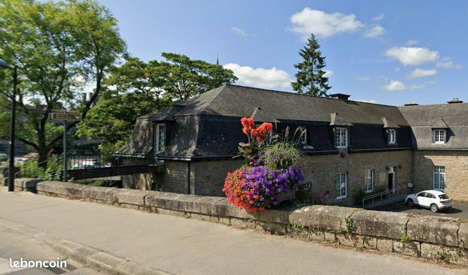 A Louer bureaux profession libérale Quintin centre