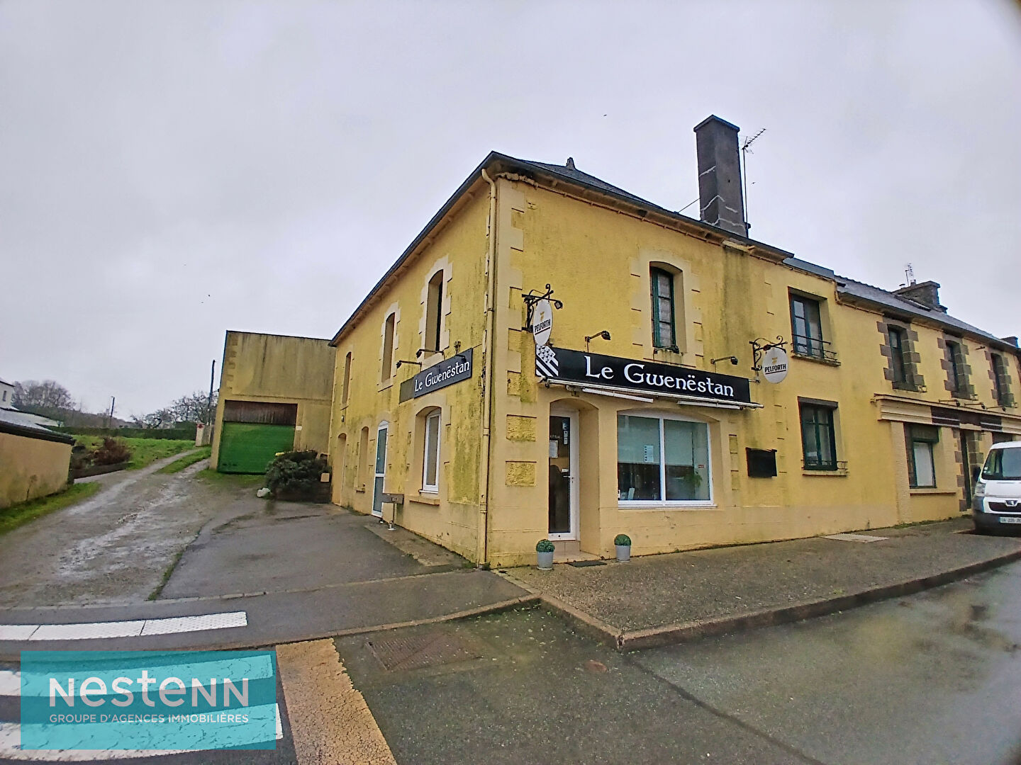 Maison à rénover à Saint Barnabe 380m²