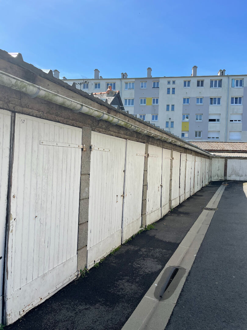 Parking 15 m² · à Saint-Brieuc · 15 m² · 24 950 €
