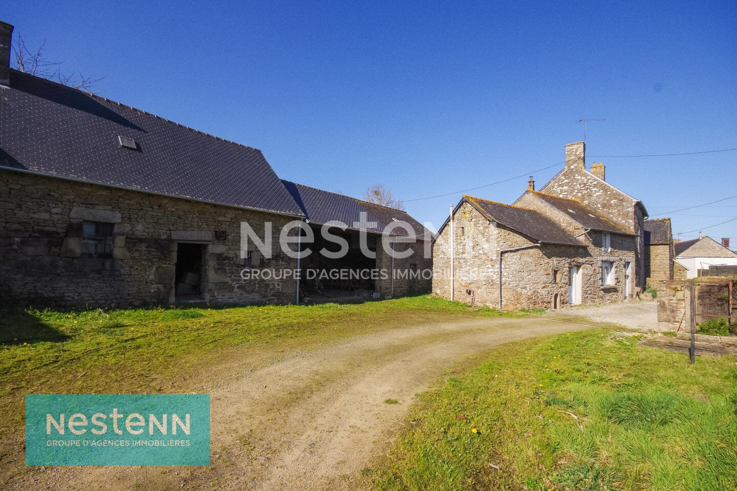 Charmante maison en pierre avec dépendances, 3 chambres, au calme de la campagne de  Plaine Haute