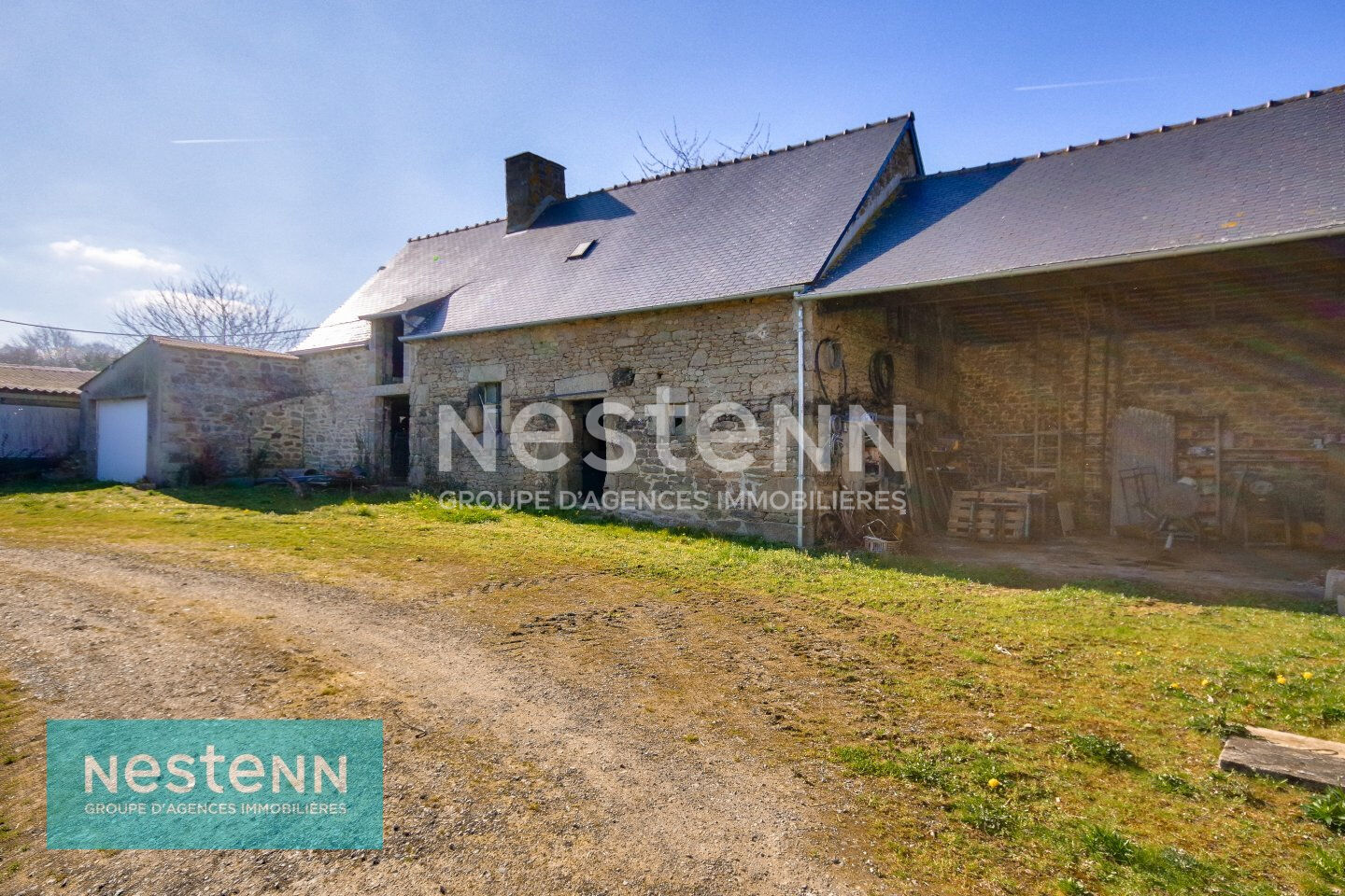 Charmante maison en pierre avec dépendances, 3 chambres, au calme de la campagne de  Plaine Haute