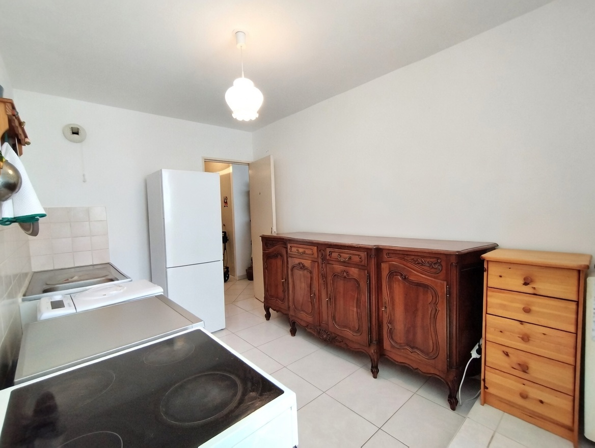 Appartement Saint Pierre Des Corps 4 pièce(s) proche Tours, commerces, écoles, gare TGV, Fil Bleu, tram