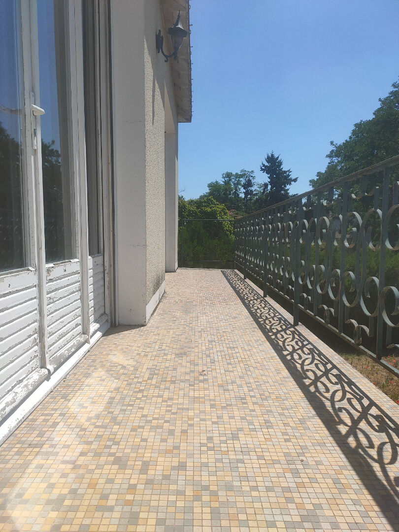 Maison familiale 150m2 - Lumineuse avec double garage, Saint-Martin-Le-Beau proche gare TGV commerce transport en commun école