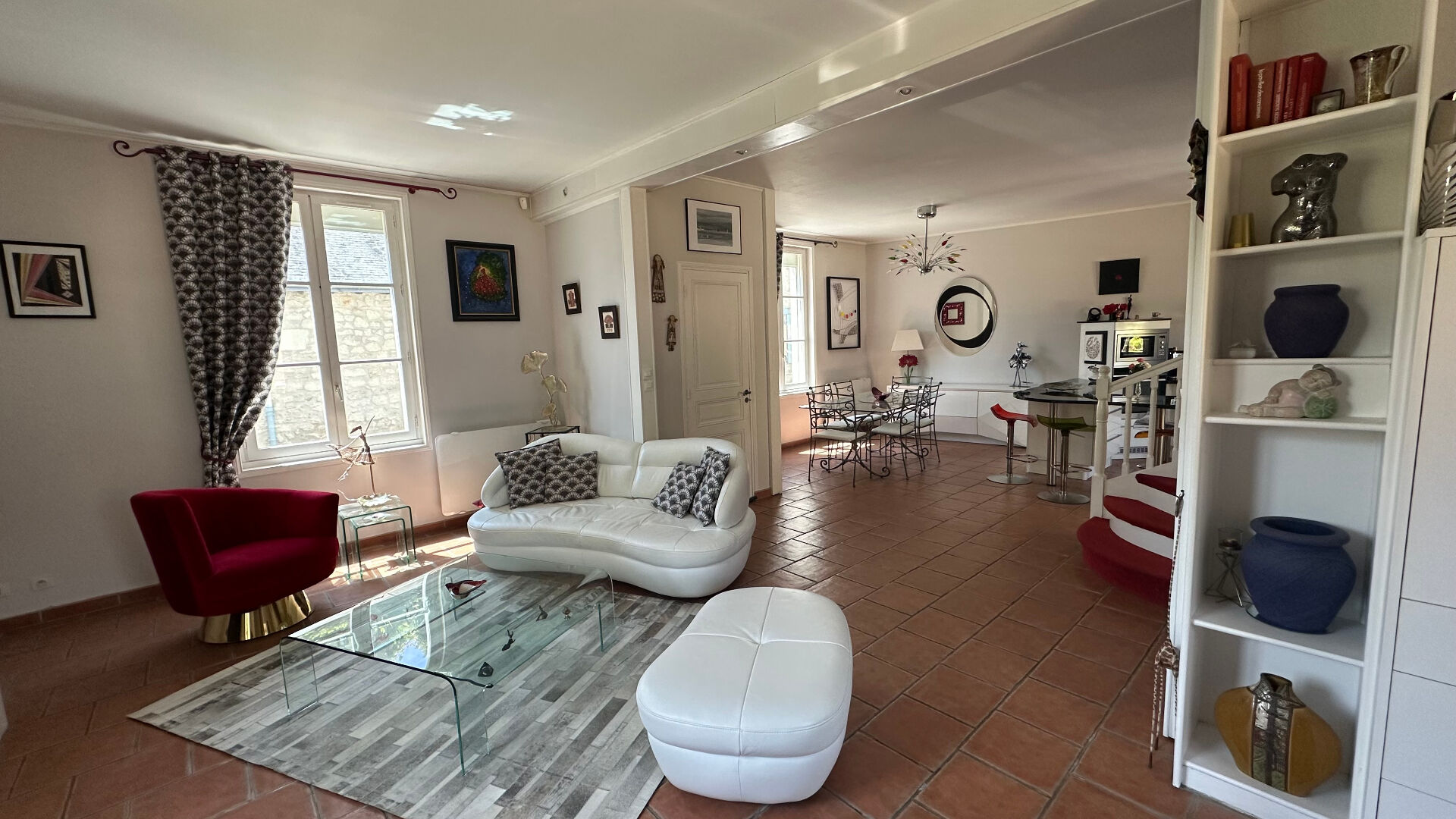 Maison de maître de charme entièrement rénovée de 152 m² à Saint-Épain