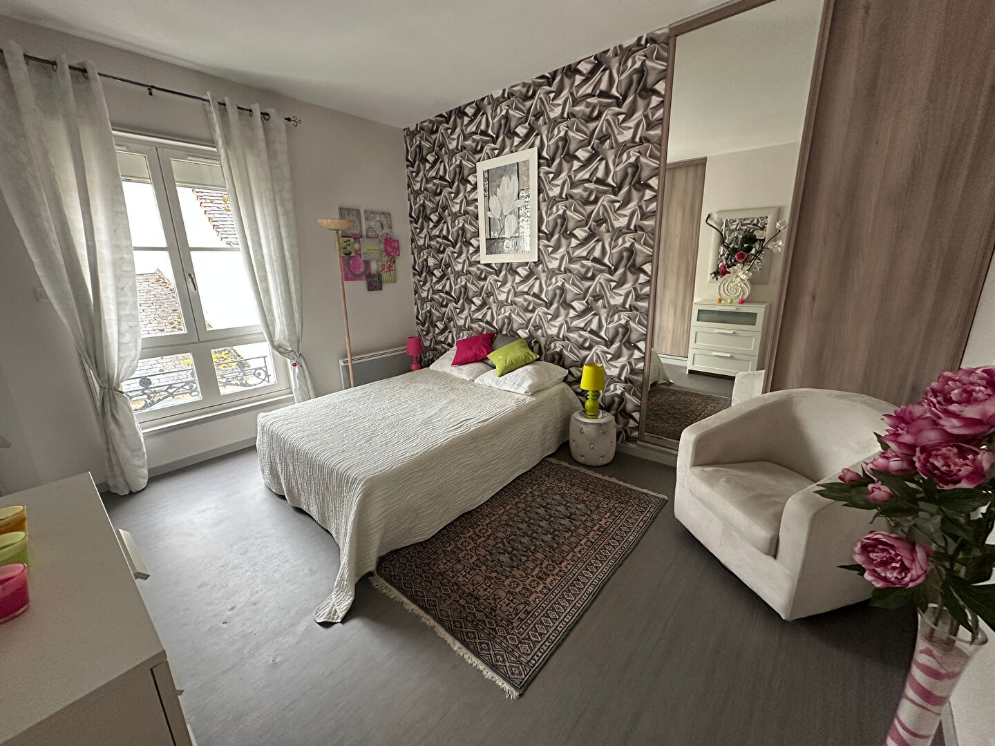 Maison de maître de charme entièrement rénovée de 152 m² à Saint-Épain