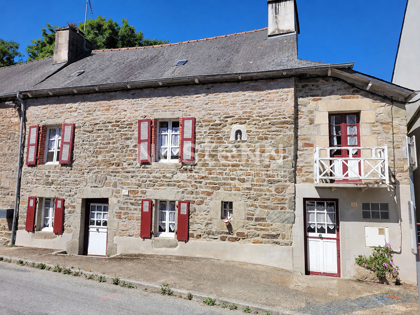 Maison 5 pièces 110 m² · à Lanloup · 110 m² · 144 000 €