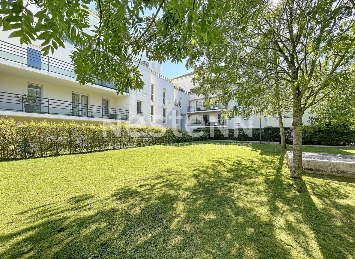 Appartement 1 pièce 27 m² · à Montigny-le-Bretonneux · 27 m² · 184 000 €