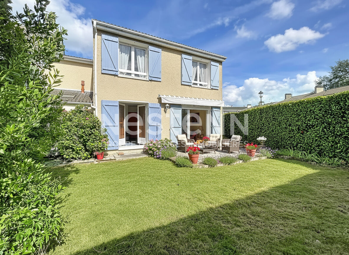 Maison 7 pièces 127 m² · à Montigny le Bretonneux · 127 m² · 504 000 €