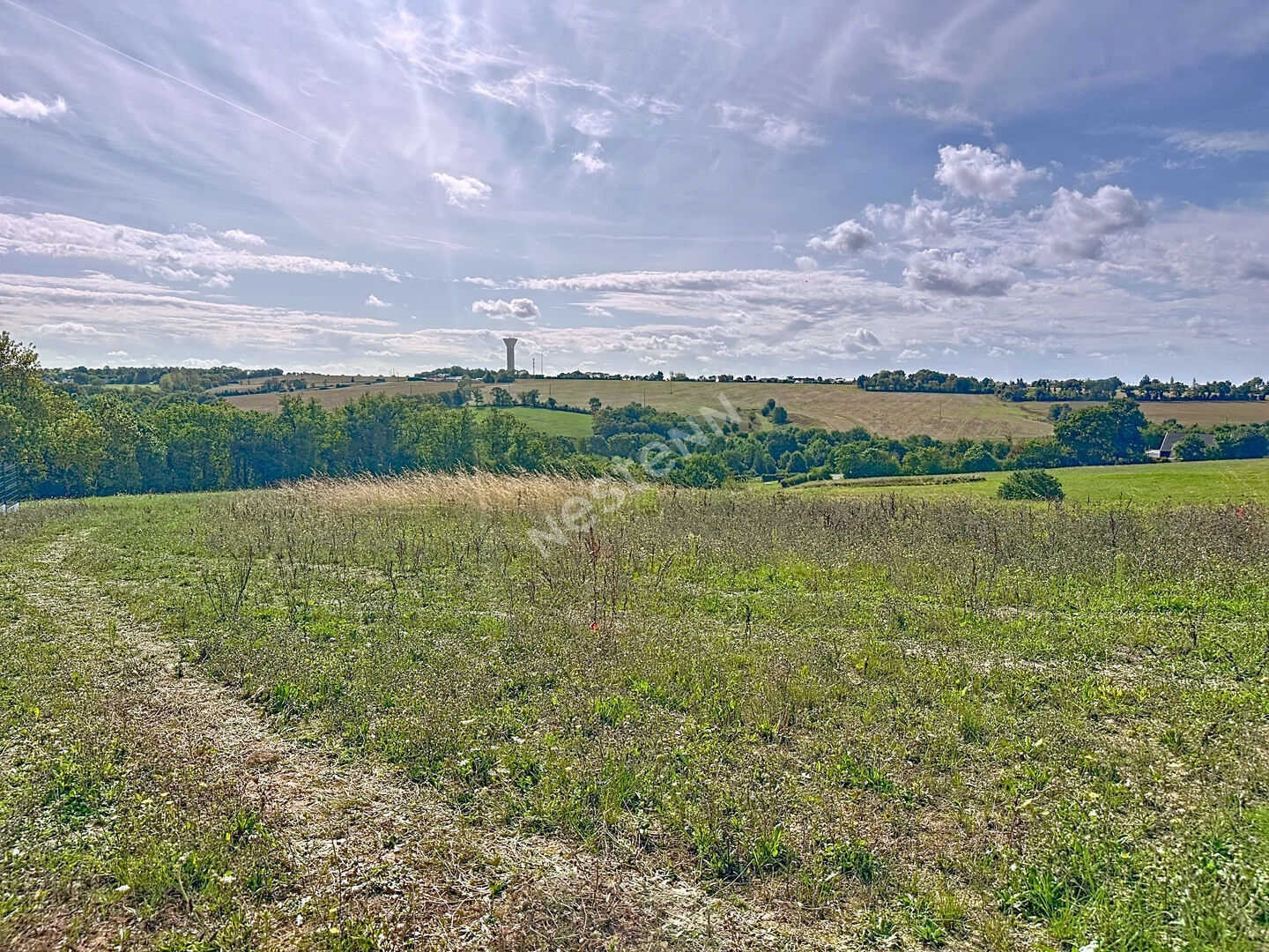 Terrain constructible à vendre à POUILLE-LES-COTEAUX. · à Pouillé-les-Côteaux · 67 820 €