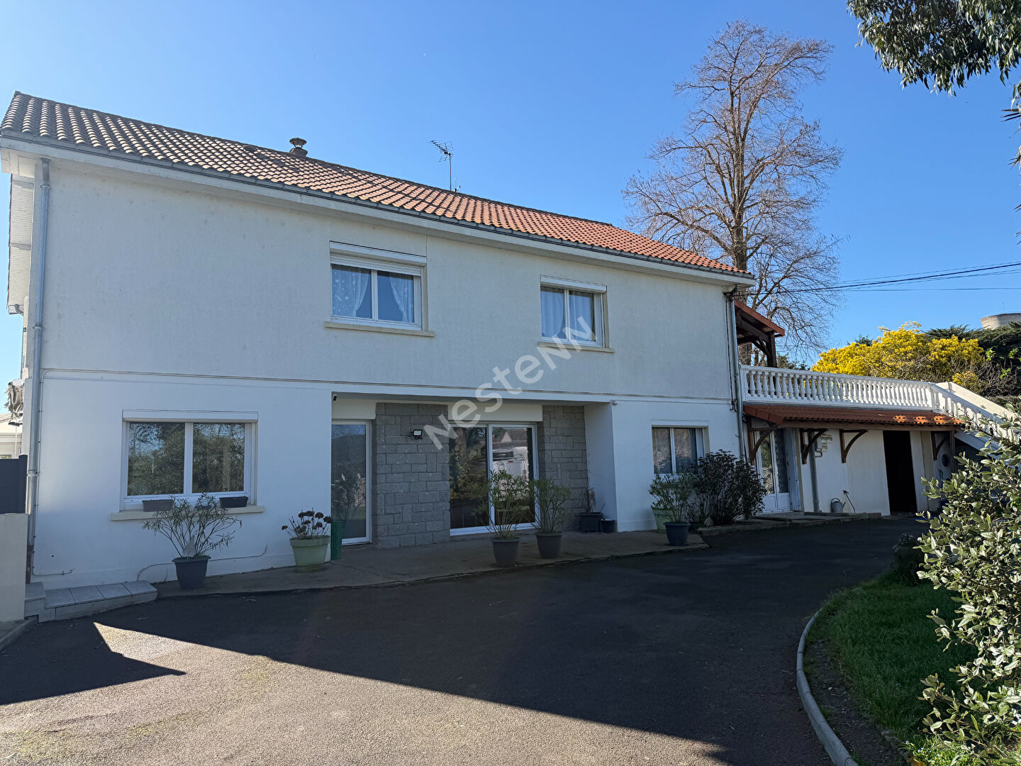 Maison 8 pièces 227 m² · à Saint Florent le Vieil · 227 m² · 299 500 €