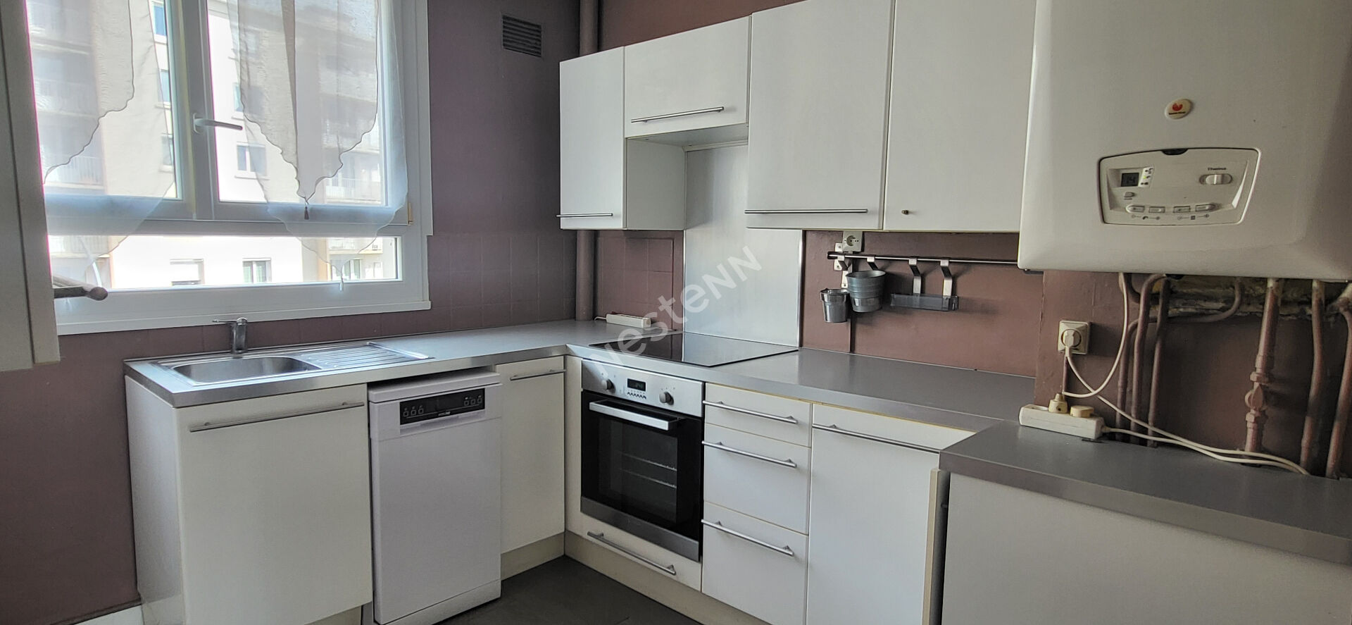 Nantes Hippodrome proche vallée du Cens : En vente ! T3 exposé balcon Sud, 2 chambres, ascenseur, cave et parking s/sol.